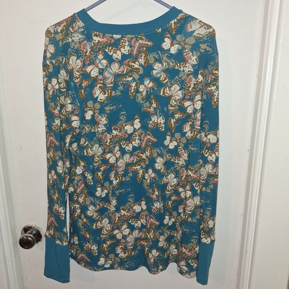 Sundance thermal top shirt blouse. - Picture 4 of 6